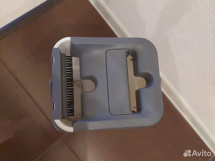 Швабра с отжимом и ведром 8 литров