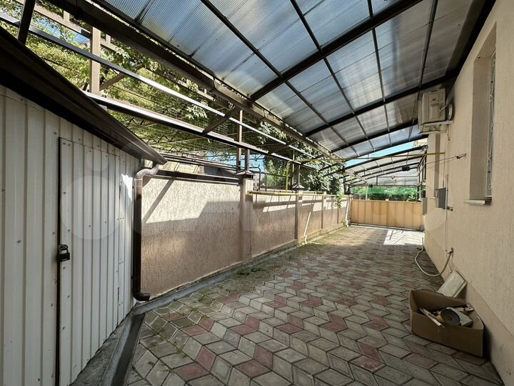 Дом 256 м² на участке 4,2 сот.