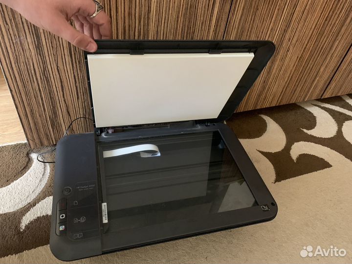 Принтер hp Deskjet 2050