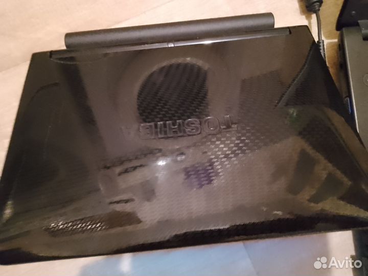 Toshiba nb255 нетбук