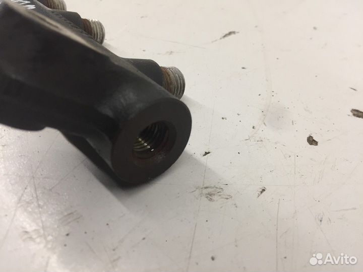 Рейка топливная рампа (SsangYong Kyron)