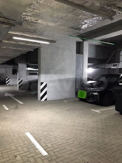 Машиноместо, 20 м²