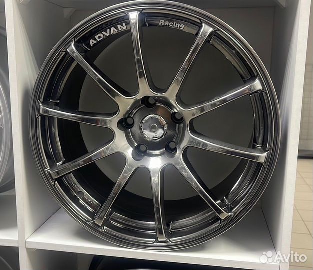 Диски R18 9j 5x114,3 Advan Racing RS HB