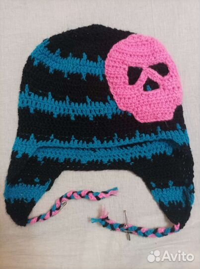 Шапка Эмо