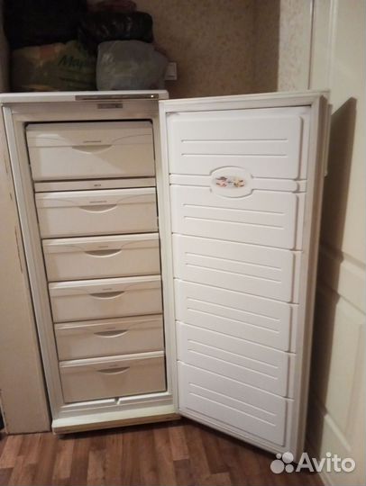 Морозильник атлант в Отличном состоянии