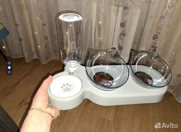 Кормушка двойная с поилкой