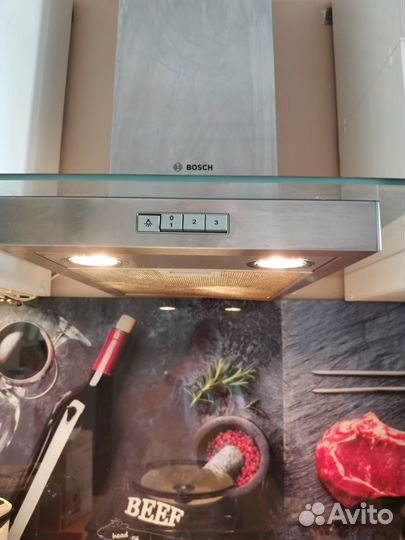Вытяжка кухонная Bosch bwa064w50