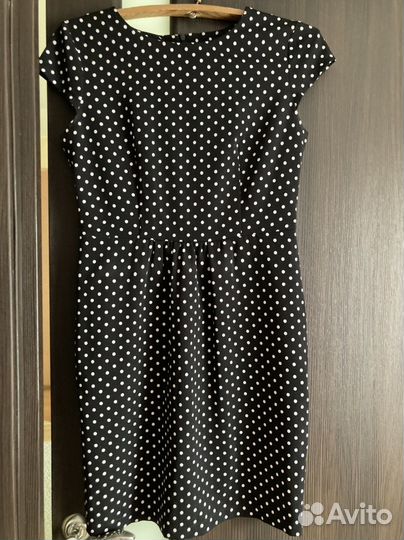 Много платьев