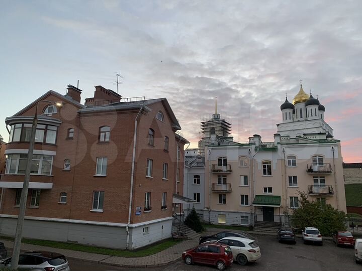 3-к. квартира, 97,3 м², 2/4 эт.