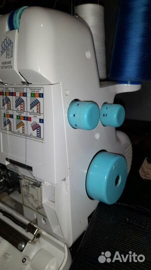 Продаю оверлок бытовой Comfort model 500
