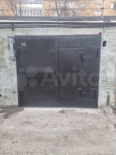 Гараж, > 30 м²