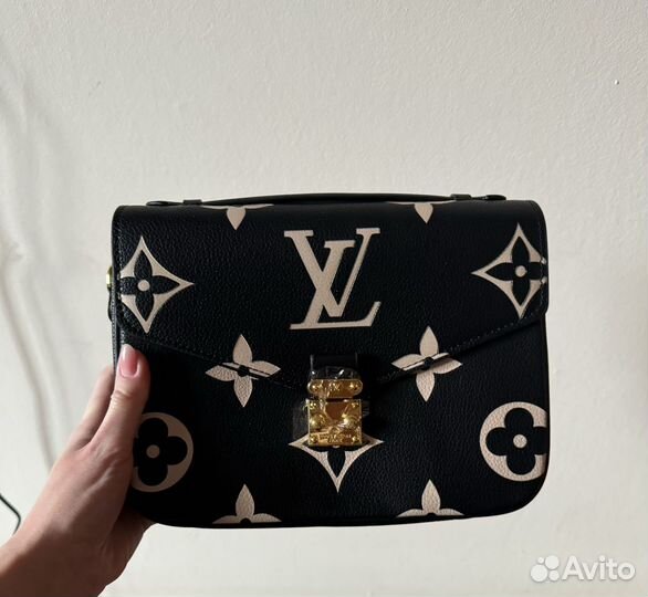 Luis vuitton сумка pochette