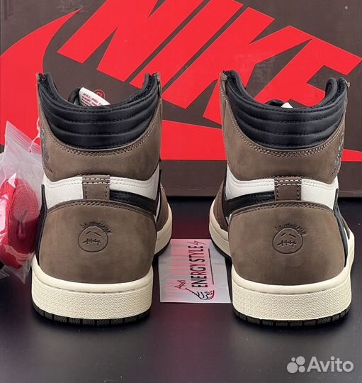 Кроссовки Nike Travis Scott x Air Jordan 1 Retro