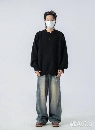 Рваный свитер оверсайз Yurion