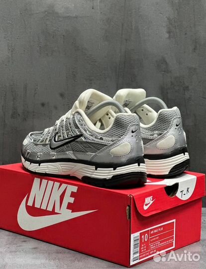 Nike p-6000