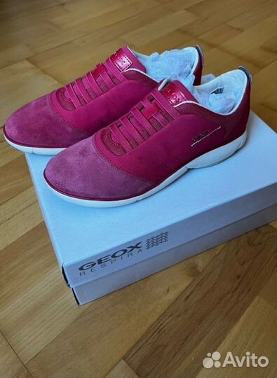 Новые кроссовки geox 37