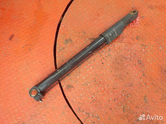 Цилиндр подъёма кабины iveco Trakker Stralis