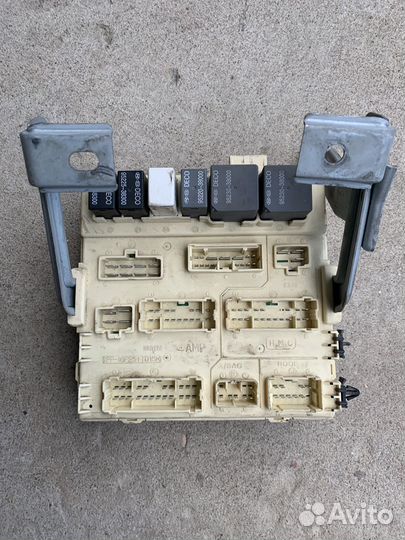 Блок предохранителей Hyundai Sonata EF