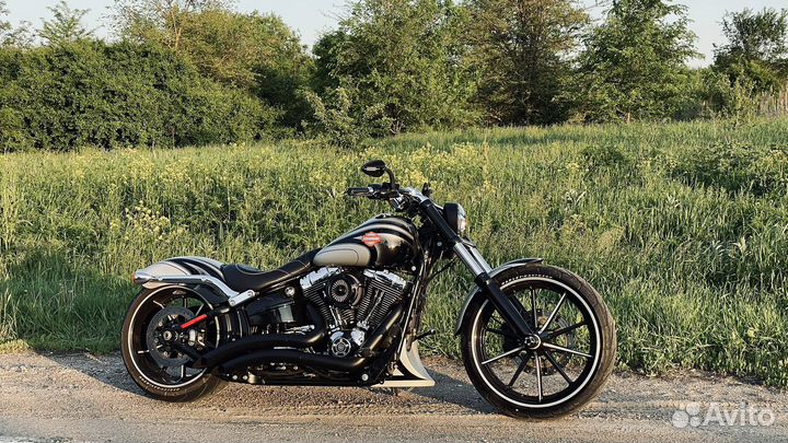 Harley Davidson Breakout