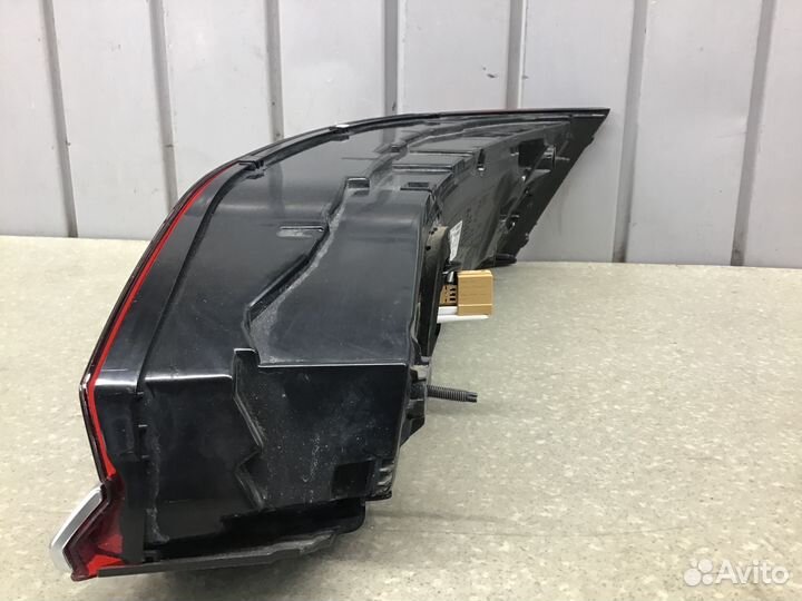 Фонарь задний левый Audi Q7 4M 2015