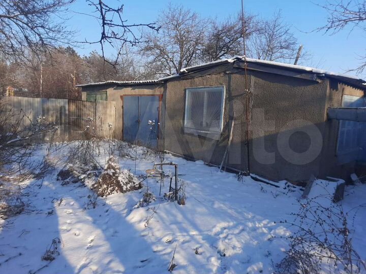 Дом 25 м² на участке 1 сот.