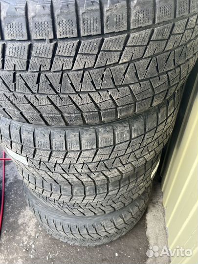 Bridgestone Blizzak DM-V3 285/50 R20