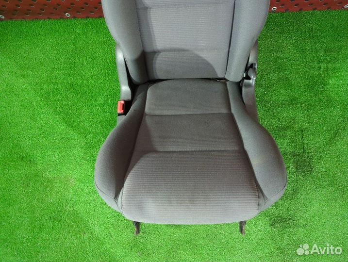 Сиденье заднее Seat Alhambra 2002 Б\У