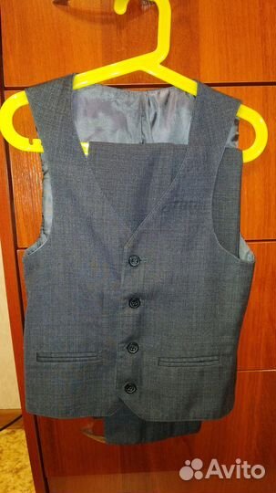 Школьный костюм