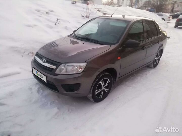 LADA Granta 1.6 МТ, 2015, 140 000 км