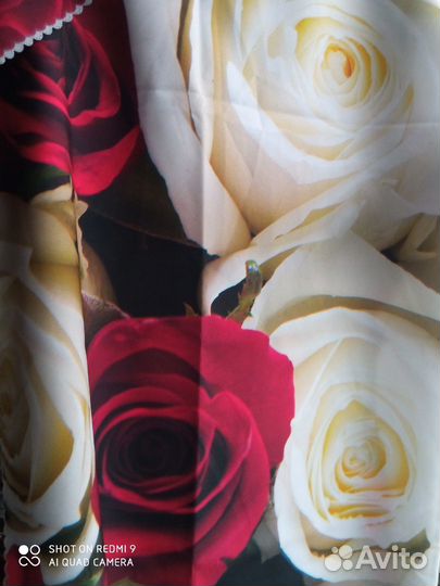 Скатерть 1,45 * 1,45 габардин новая крупные розы