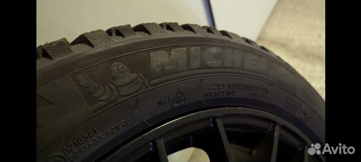 Черные колеса R18 Michelin зима