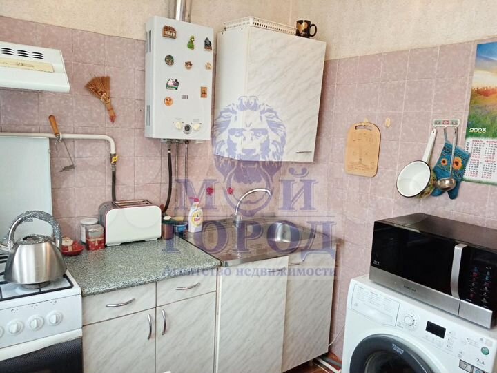 2-к. квартира, 45 м², 3/5 эт.