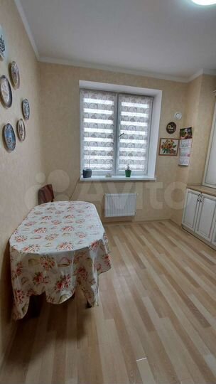 3-к. квартира, 70,4 м², 1/4 эт.