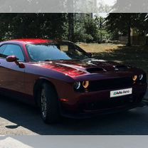 Dodge Challenger 3.6 AT, 2018, 99 000 км, с пробегом, цена 3 100 000 руб.