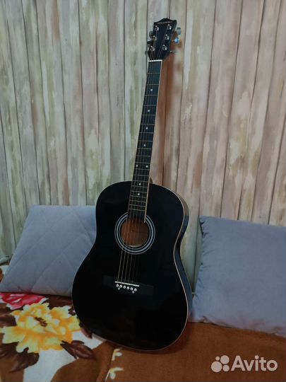 Акустическая гитара colombo