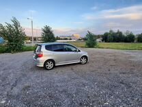 Honda Fit 1.5 CVT, 2006, 280 000 км, с пробегом, цена 520 000 руб.