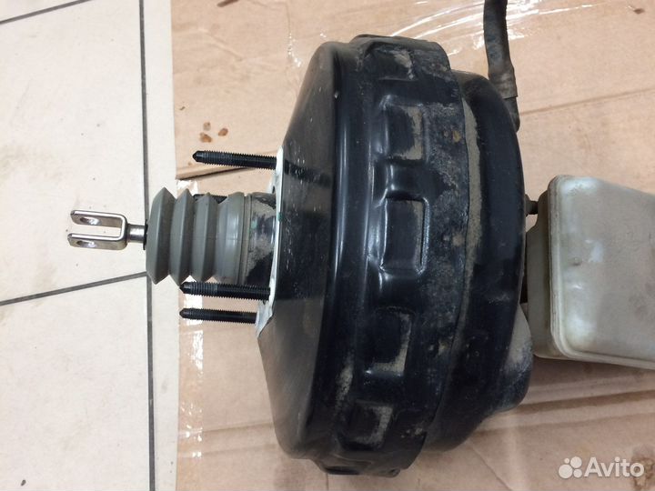 Вакуумный усилитель тормозов Ford 1709419