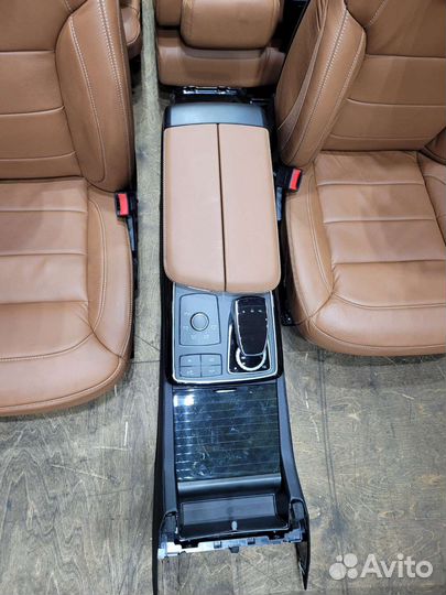 Салон на Мерседес x 166 Gl 166