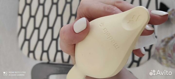 Молокоотсос medela ручной