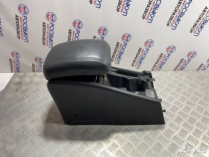 Подлокотник Chevrolet Epica