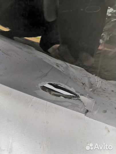 Бампер задний Toyota Yaris