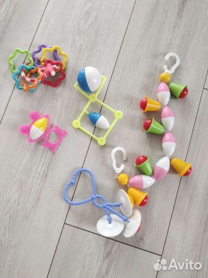 Погремушки для новорожденных и круг