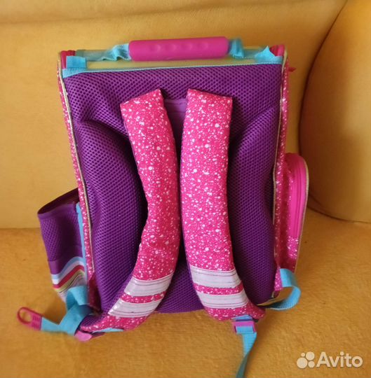 Школьный рюкзак