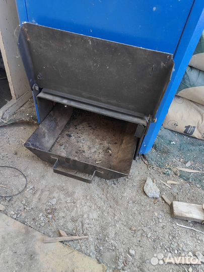 Продам твердотопливный котёл 