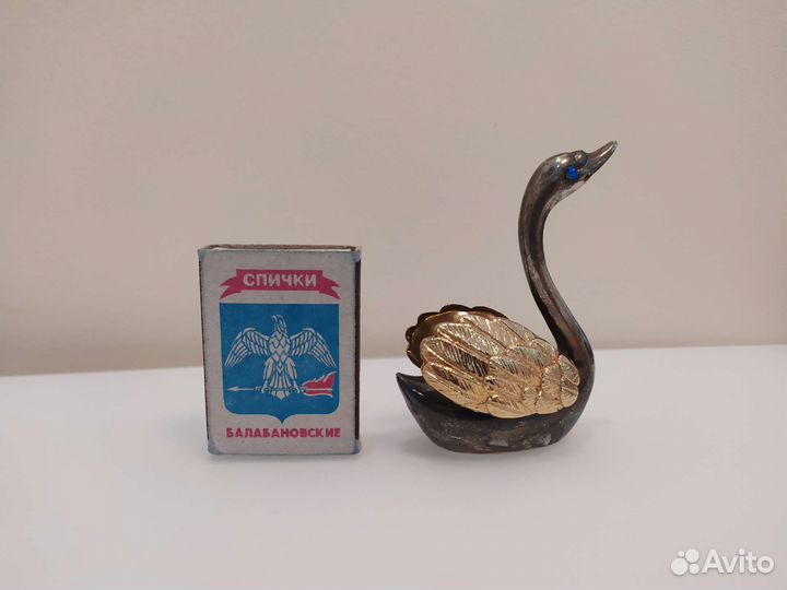 Винтажная статуэтка миниатюра лебедь