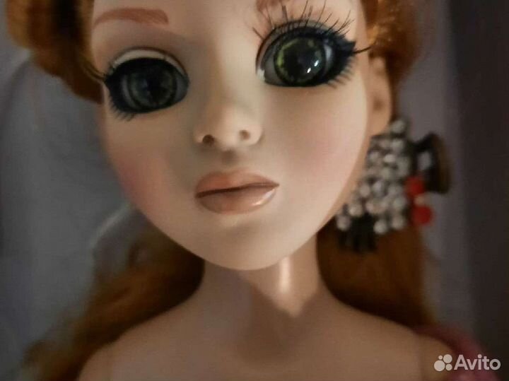 Кукла Tonner Essential Amber Ellowyne Wilde