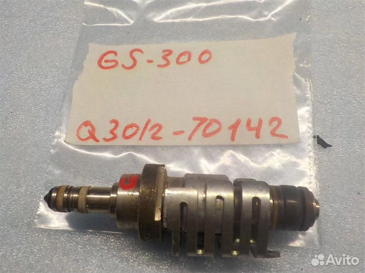 Форсунка инжекторная электрическая Lexus GS 300/3