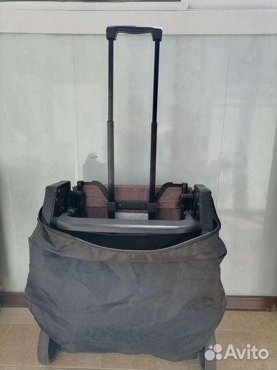 Коляска прогулочная летняя бу