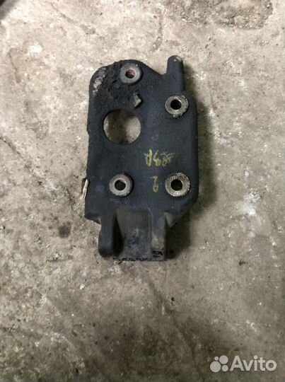 Кронштейн кондиционера Форд Рейнджер Мазда BT50