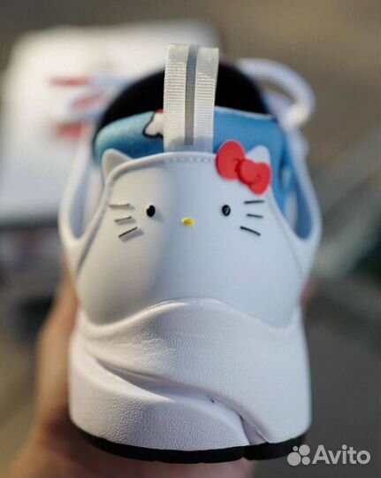 Hello Kitty x Nike Air Presto